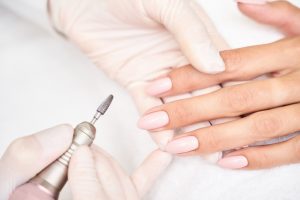 usunięcie manicure tytanowego